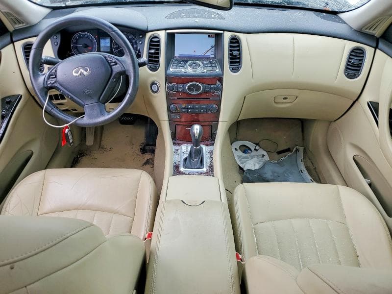 2017 INFINITI QX50 BASE 8