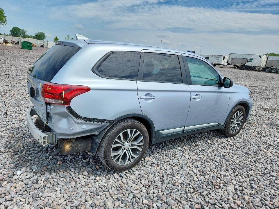 2017 MITSUBISHI OUTLANDER ES 3