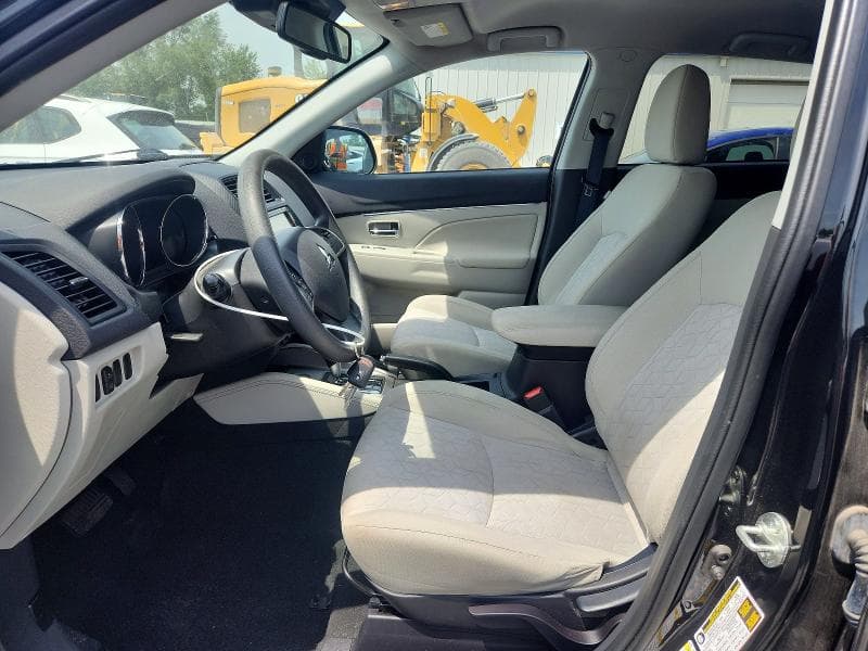 2021 MITSUBISHI OUTLANDER SPORT ES 7