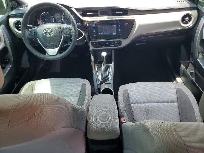 2018 TOYOTA COROLLA LE 8