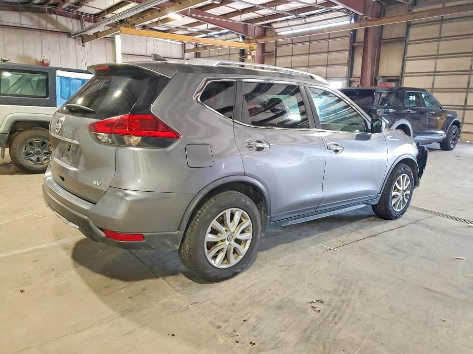 2017 NISSAN ROGUE SV 3