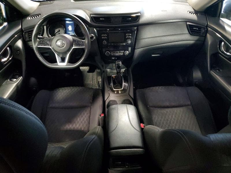 2017 NISSAN ROGUE SV 8