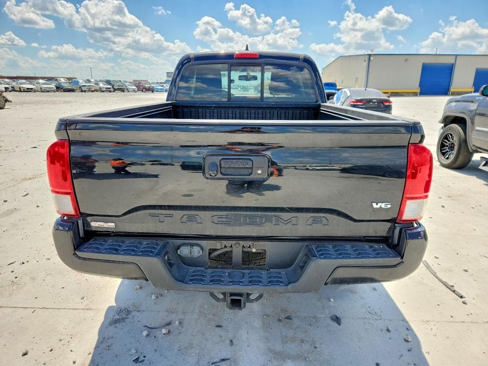2016 TOYOTA TACOMA TRD SPORT 6