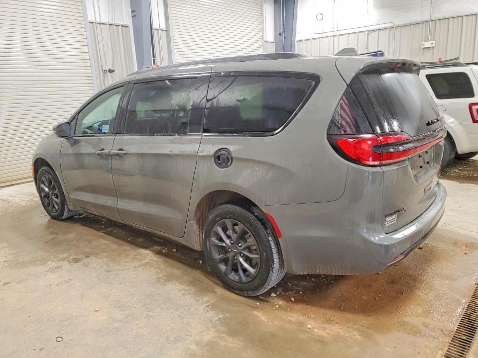 2021 CHRYSLER PACIFICA TOURING 2