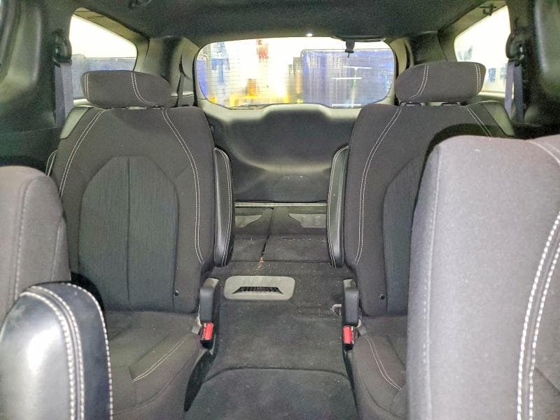 2021 CHRYSLER PACIFICA TOURING 10