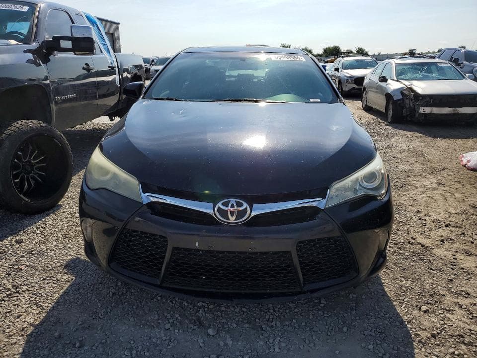 2016 TOYOTA CAMRY SE 5