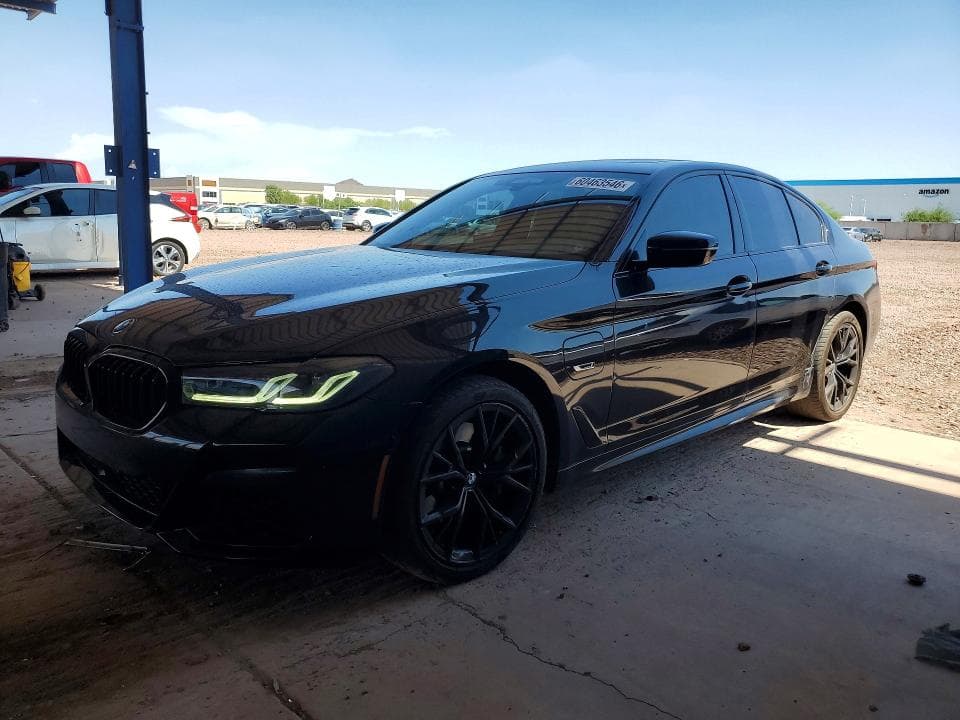 2022 BMW 530E 1