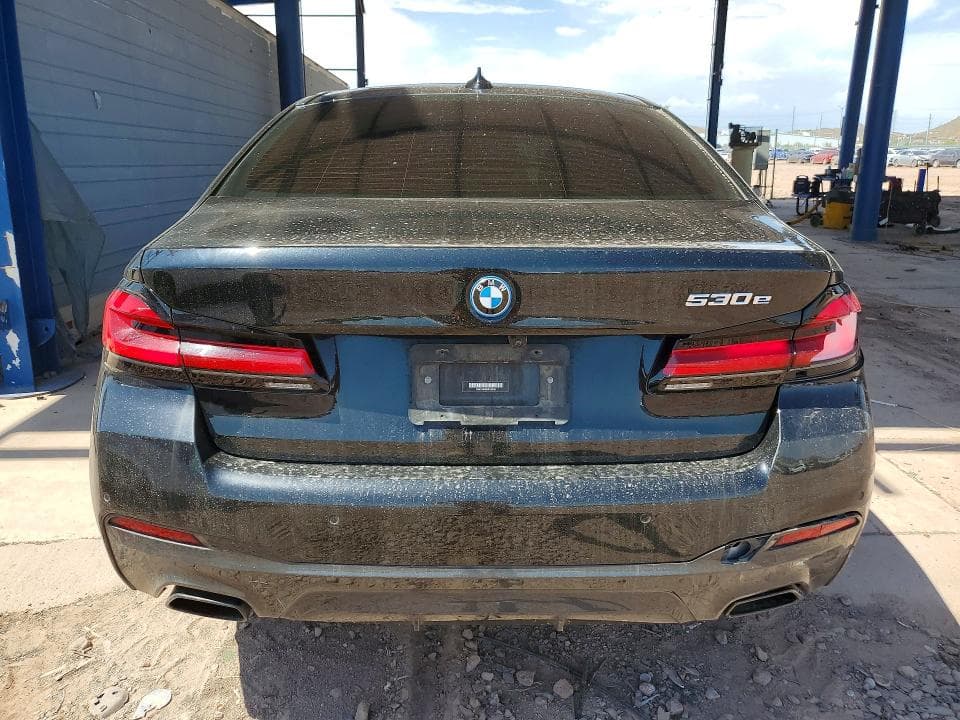 2022 BMW 530E 6