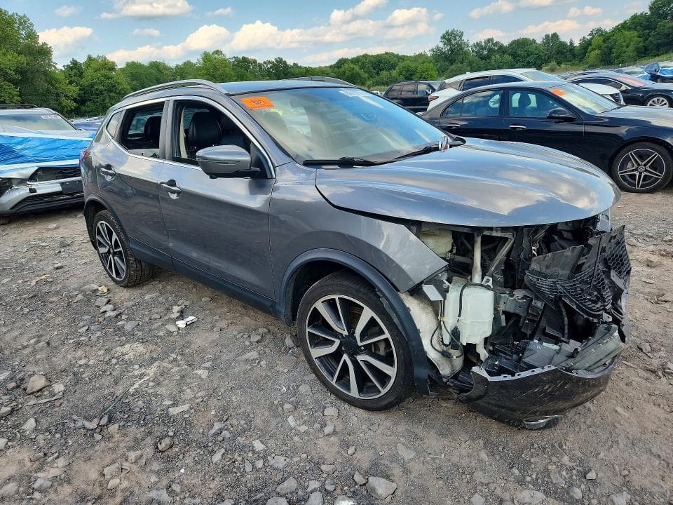 2017 NISSAN ROGUE SPORT SL 4