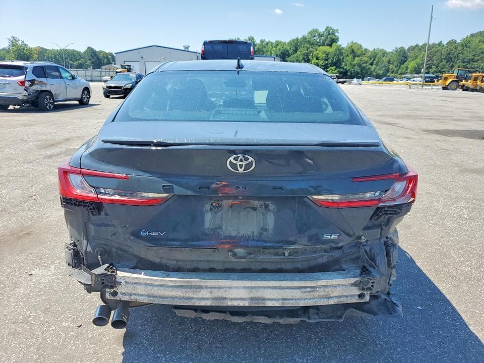 2025 TOYOTA CAMRY SE 6