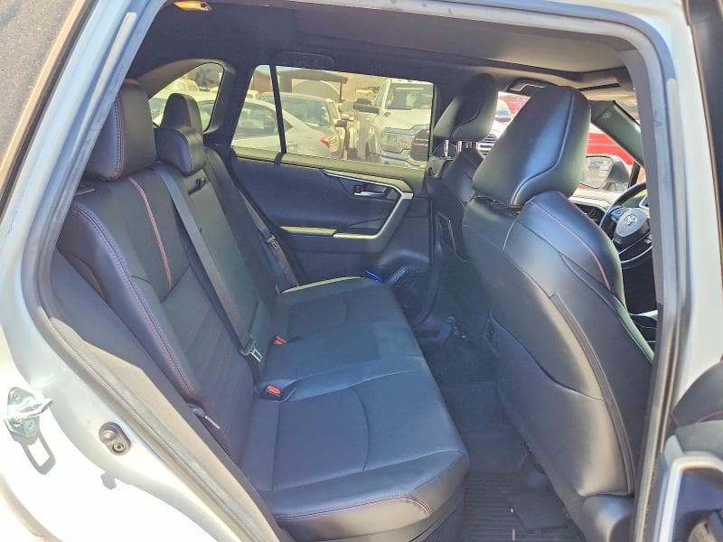 2021 TOYOTA RAV4 PRIME XSE 11