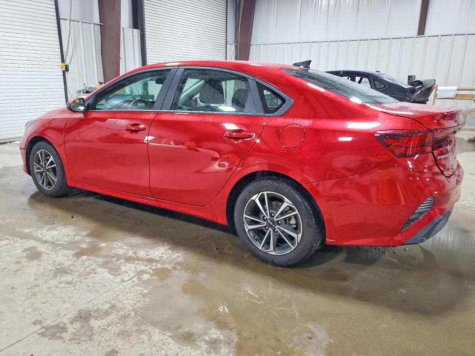2023 KIA FORTE LXS 2