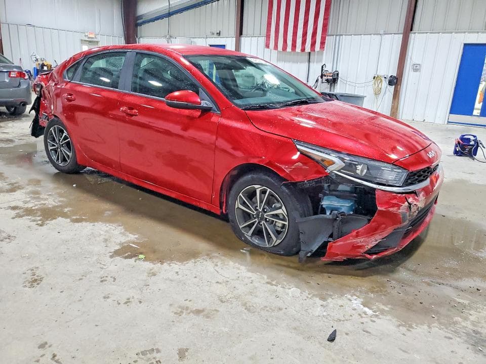 2023 KIA FORTE LXS 4