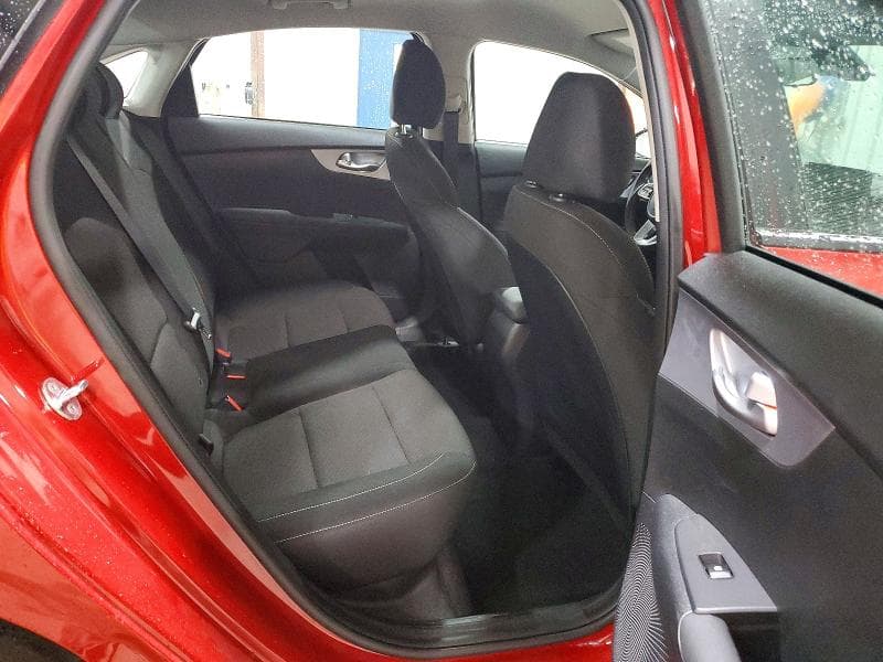 2023 KIA FORTE LXS 10