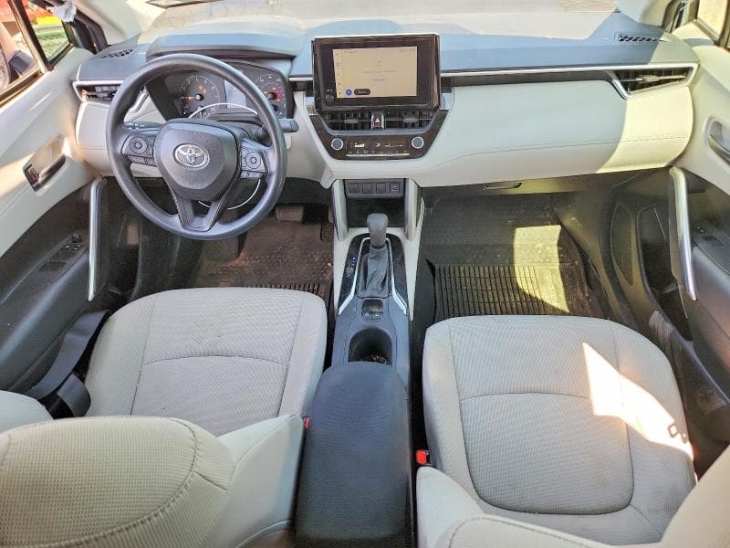2024 TOYOTA COROLLA CROSS L L 8