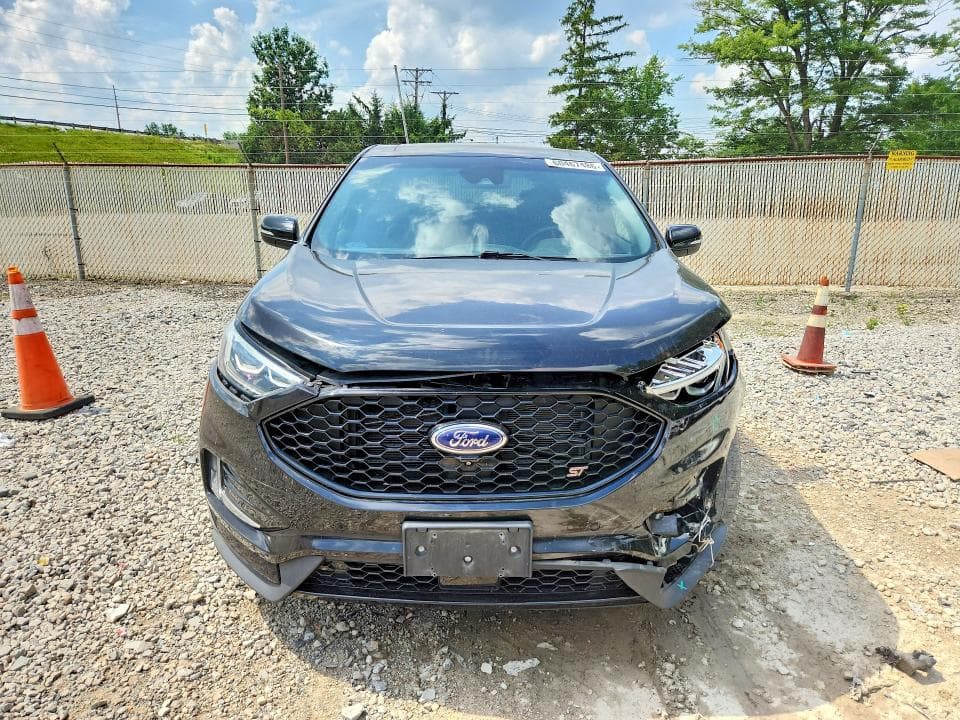 2019 FORD EDGE ST 5