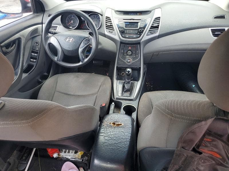 2016 HYUNDAI ELANTRA SE SE 8