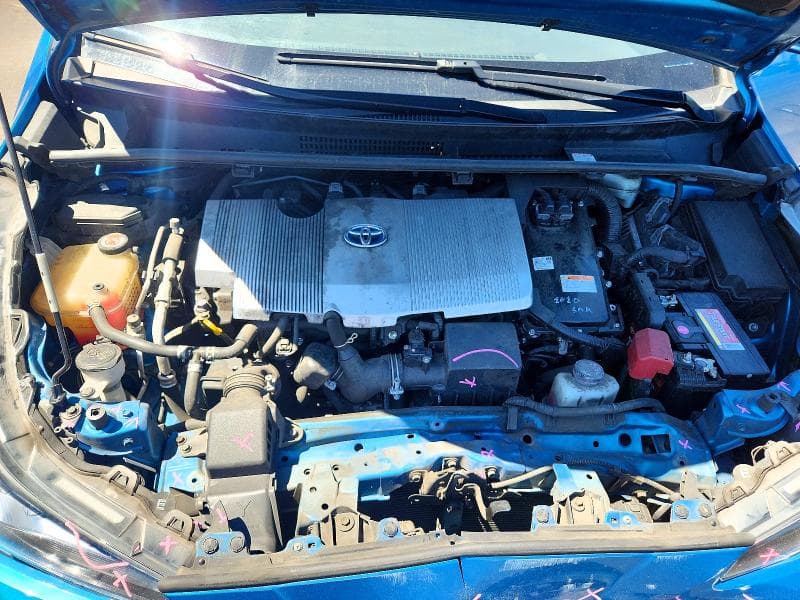 2020 TOYOTA PRIUS LE 11