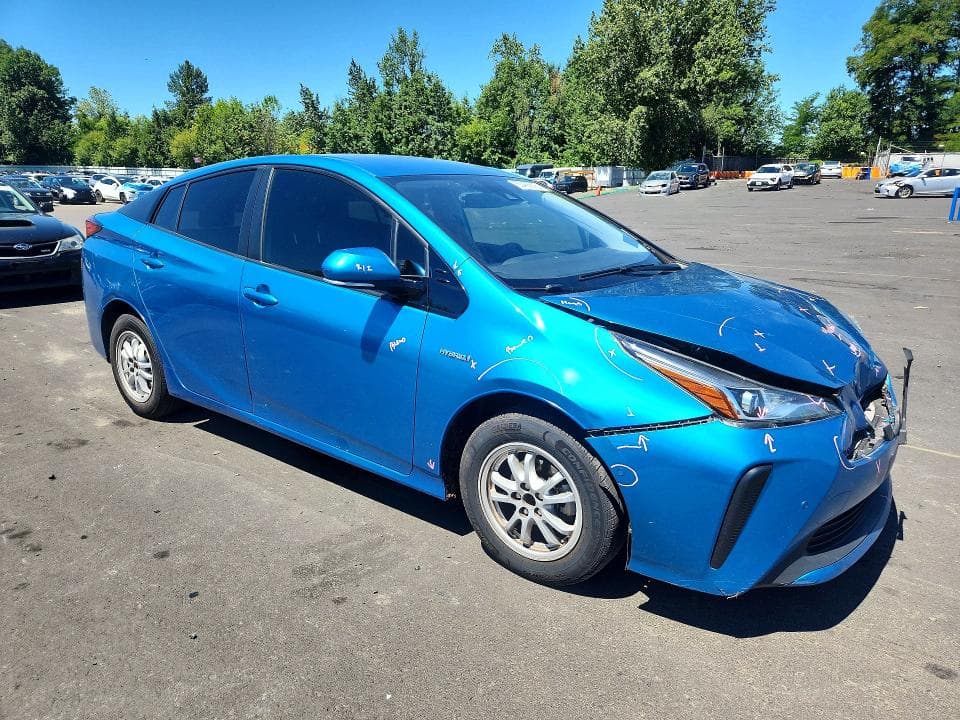 2020 TOYOTA PRIUS LE 4