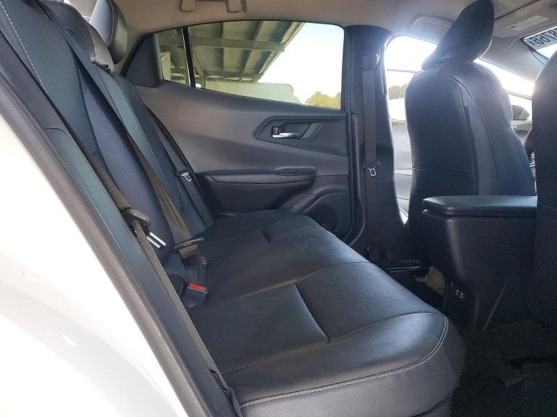 2024 TOYOTA PRIUS XLE 10