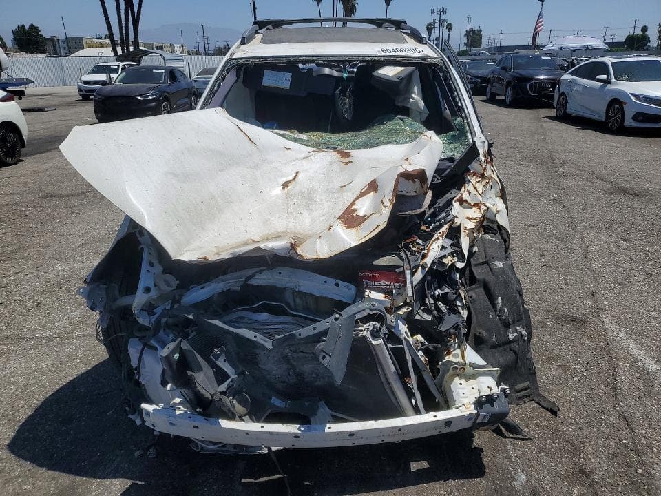 2018 TOYOTA RAV4 SE 5