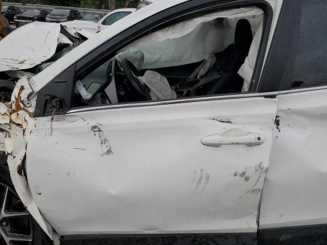 2018 TOYOTA RAV4 SE 7
