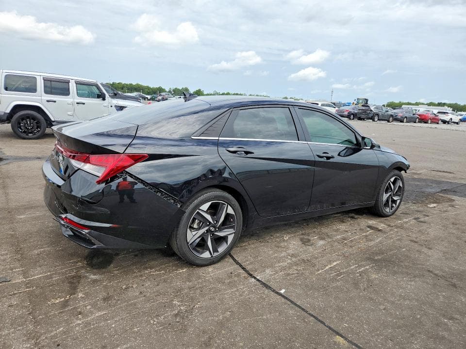 2022 HYUNDAI ELANTRA SEL 3