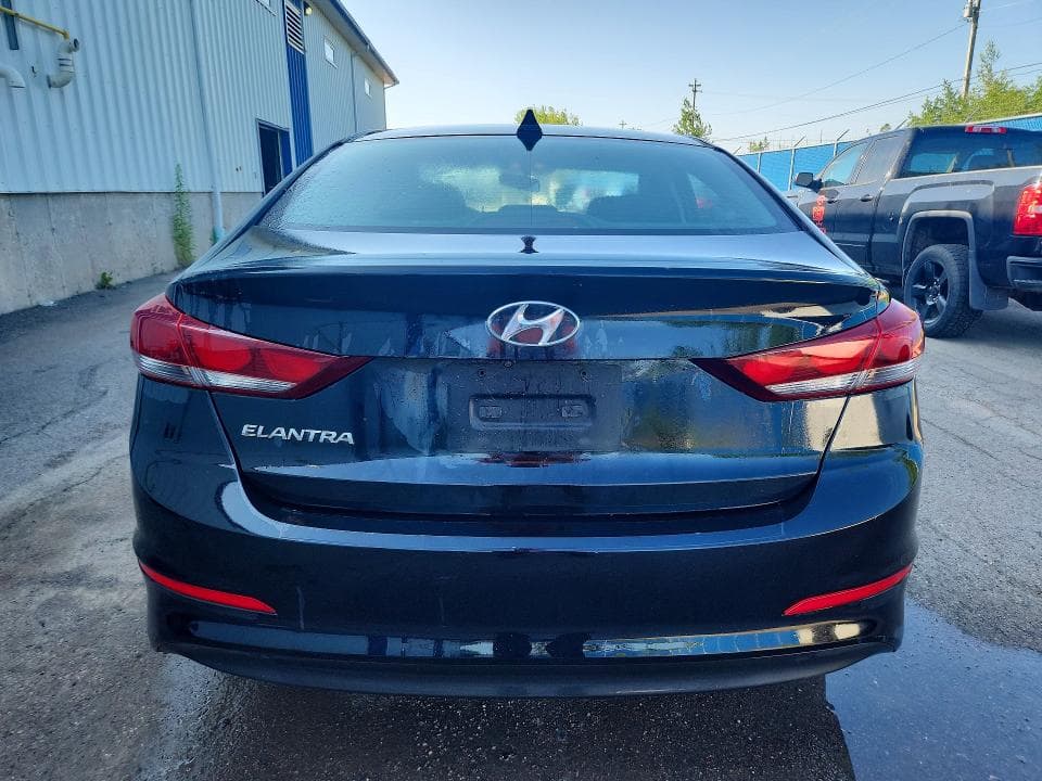 2017 HYUNDAI ELANTRA SE 6