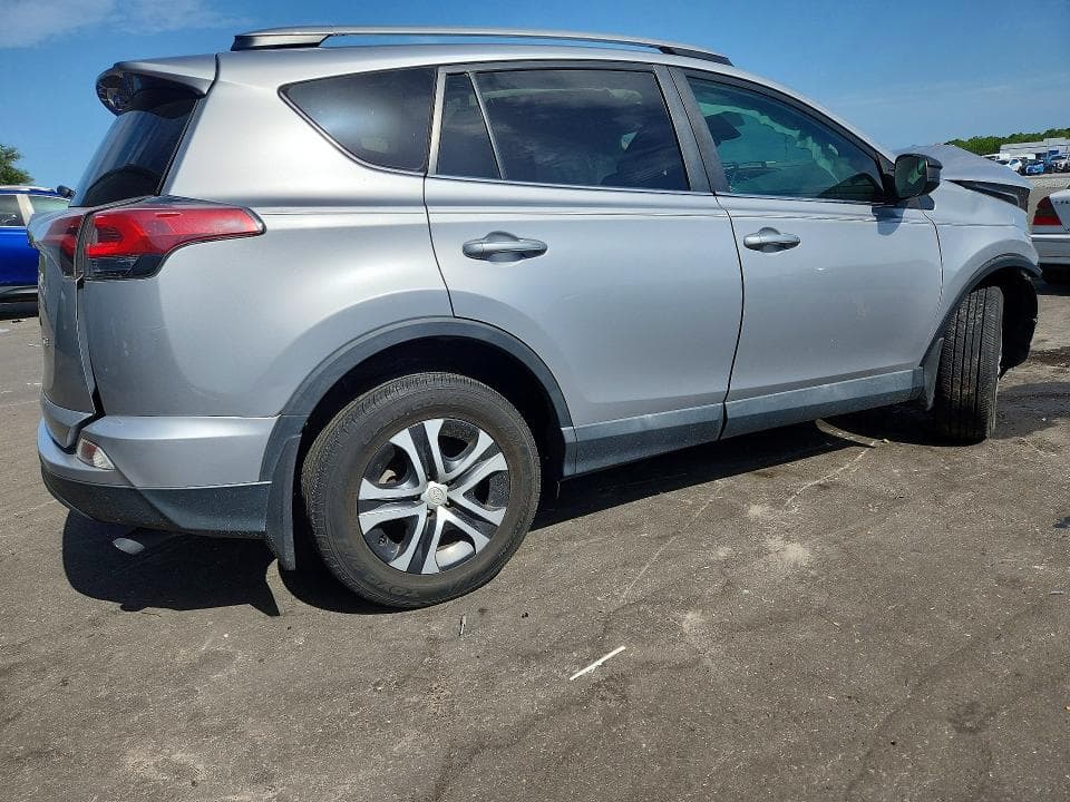 2017 TOYOTA RAV4 LE 3