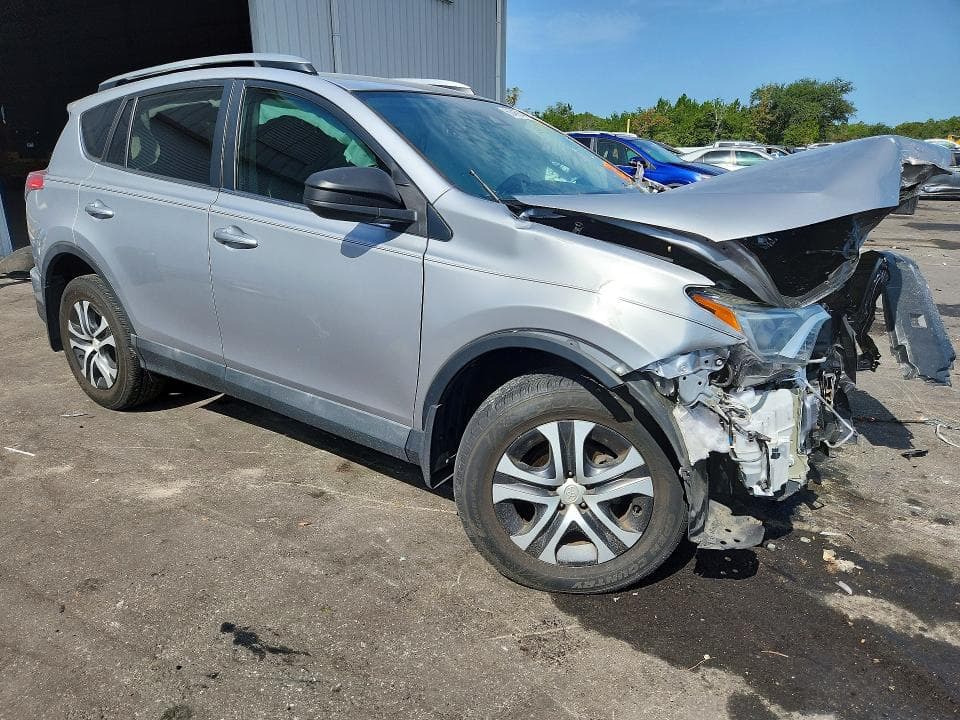 2017 TOYOTA RAV4 LE 4