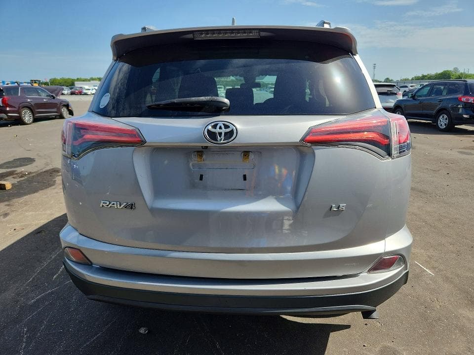 2017 TOYOTA RAV4 LE 6