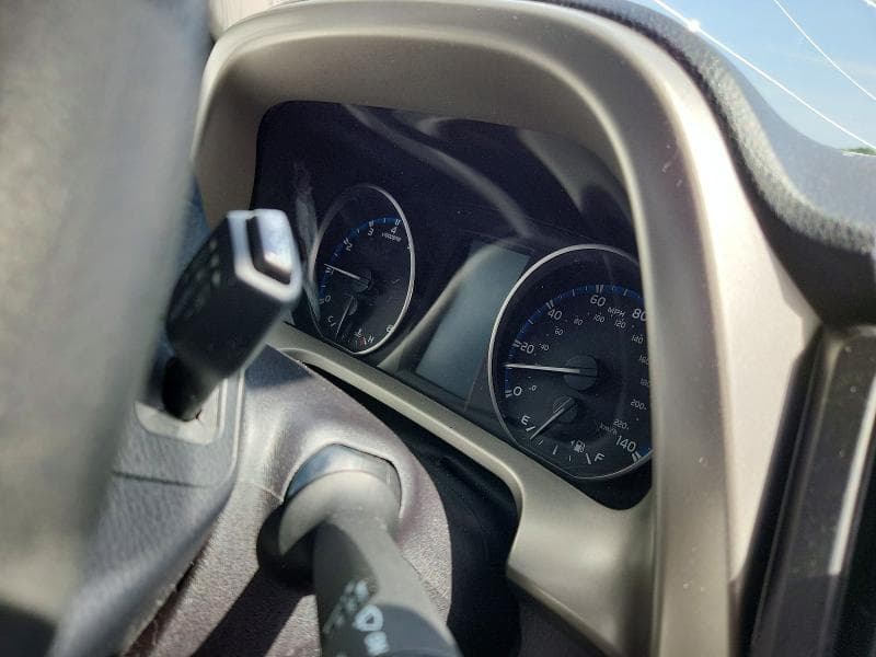 2017 TOYOTA RAV4 LE 9