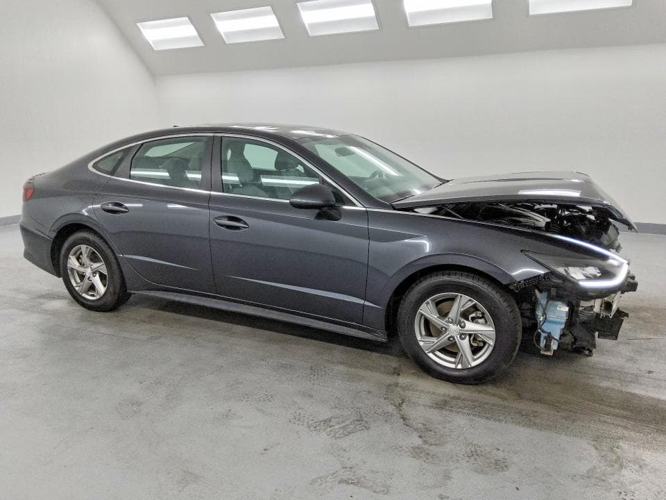 2020 HYUNDAI SONATA SE 4