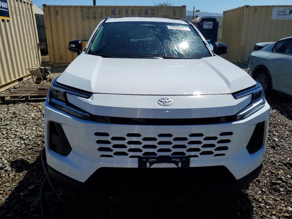 2026 TOYOTA RAV4 XLE PREMIUM 5