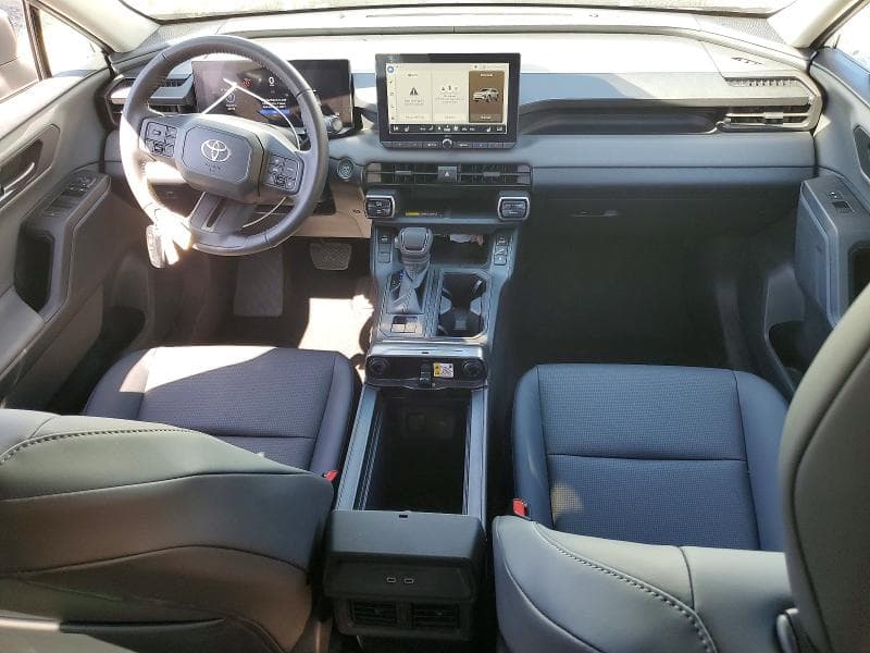 2026 TOYOTA RAV4 XLE PREMIUM 8
