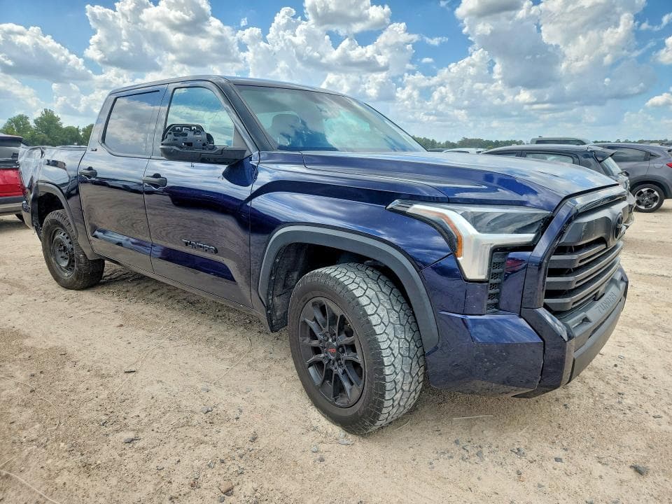 2022 TOYOTA TUNDRA SR5 4