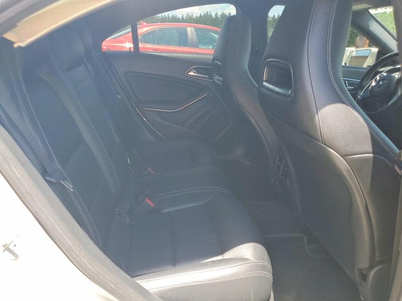 2018 MERCEDES-BENZ CLA 250 4MATIC 10
