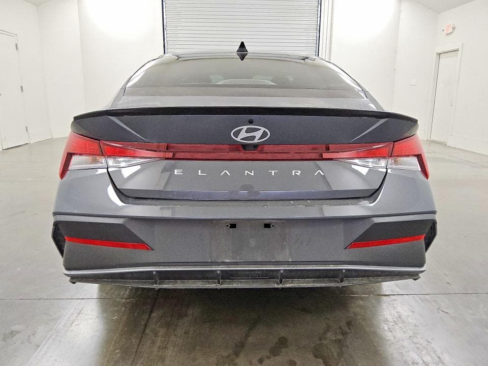 2025 HYUNDAI ELANTRA SEL SPORT 6