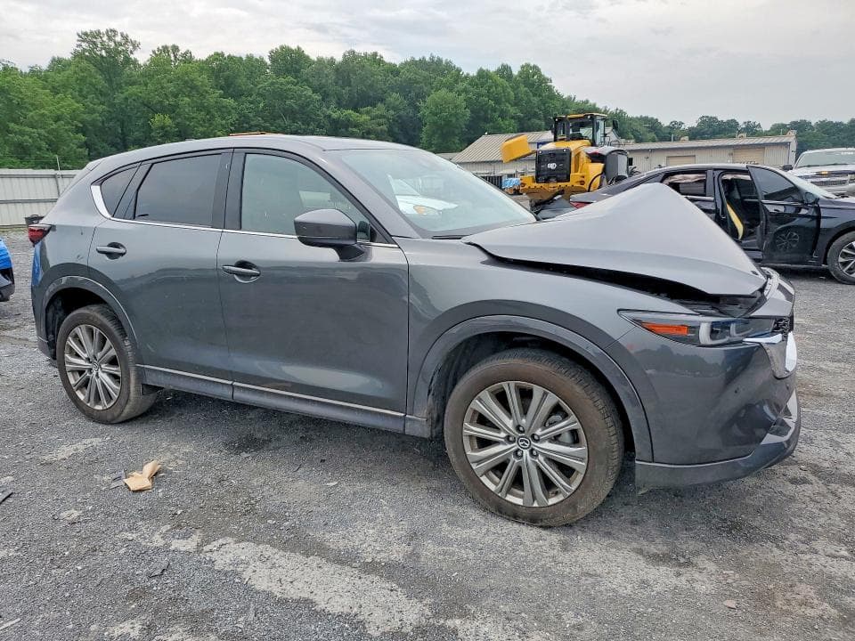 2023 MAZDA CX-5 SIGNATURE 4