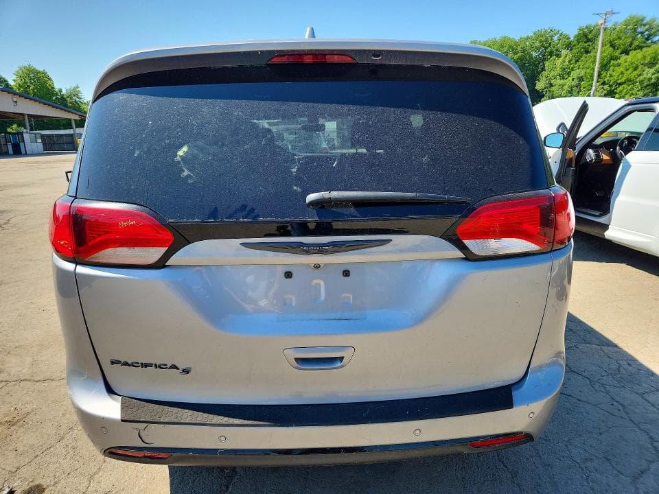 2018 CHRYSLER PACIFICA TOURING L PLUS 6
