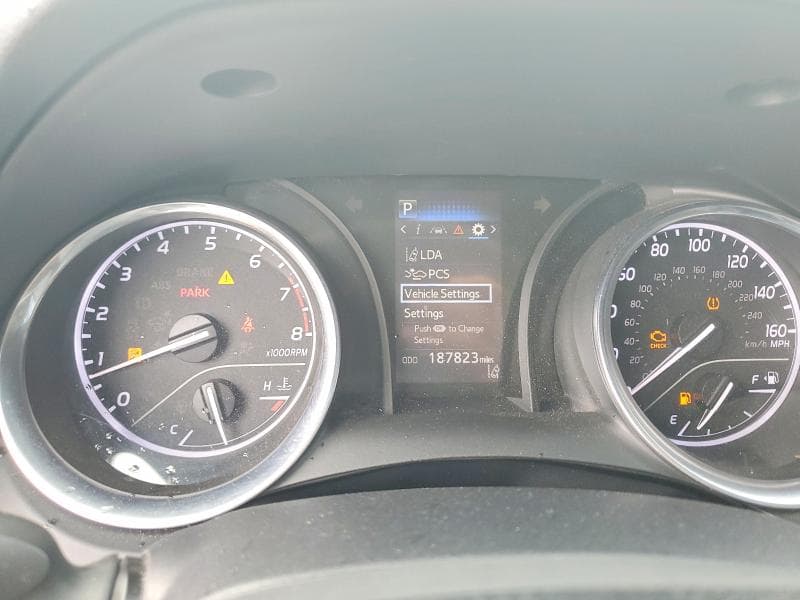 2018 TOYOTA CAMRY SE SE 9