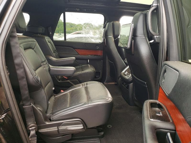 2019 LINCOLN NAVIGATOR L RESERVE 11