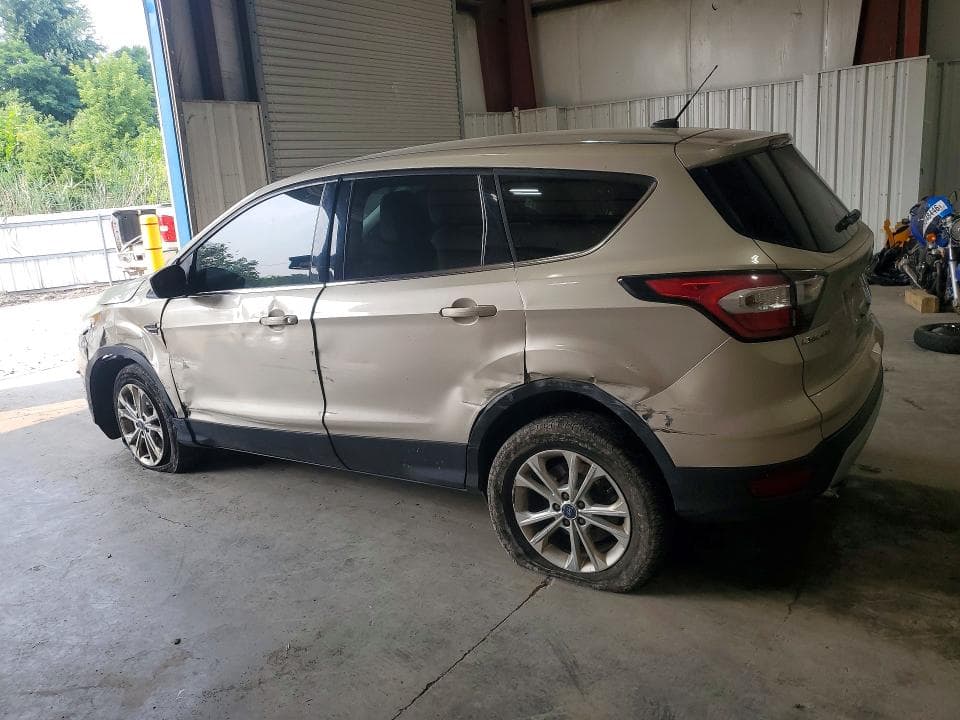 2017 FORD ESCAPE SE 2