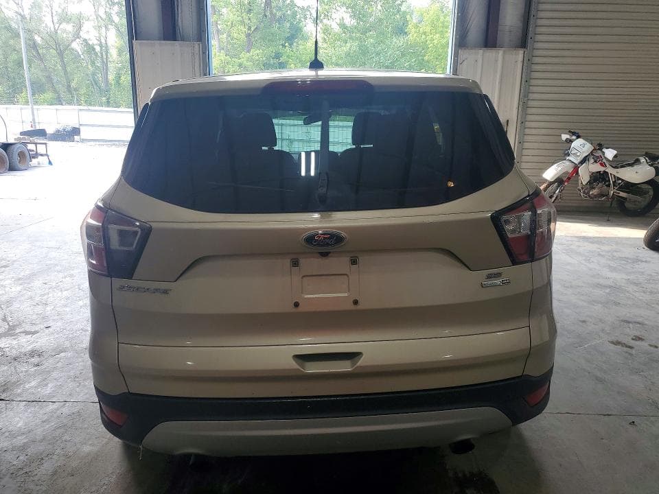2017 FORD ESCAPE SE 6