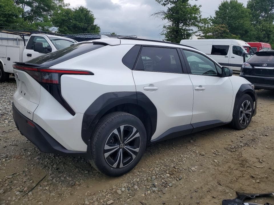 2024 TOYOTA BZ4X XLE 3