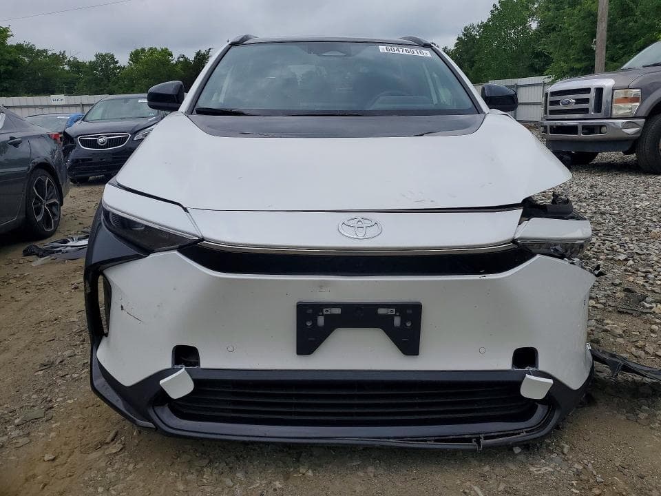 2024 TOYOTA BZ4X XLE 5