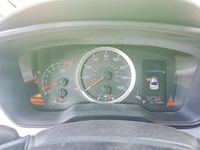 2021 TOYOTA COROLLA SE 9