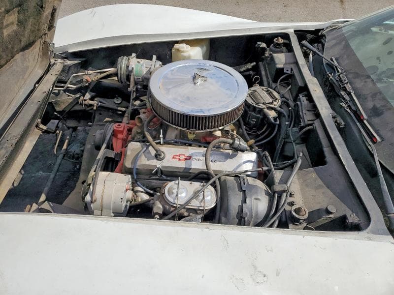 1975 CHEVROLET CORVETTE 11