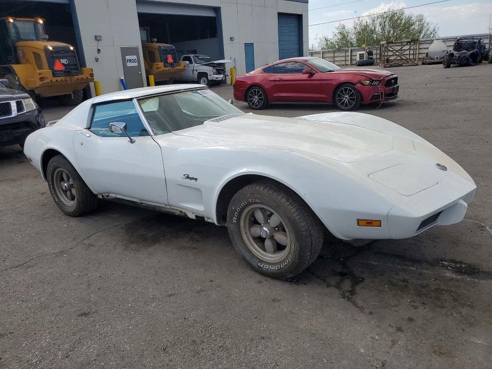 1975 CHEVROLET CORVETTE 4