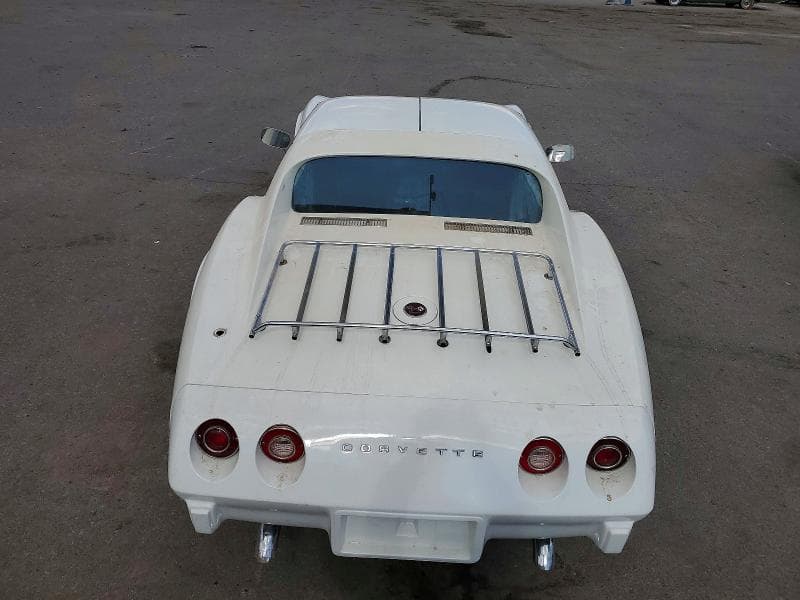 1975 CHEVROLET CORVETTE 10